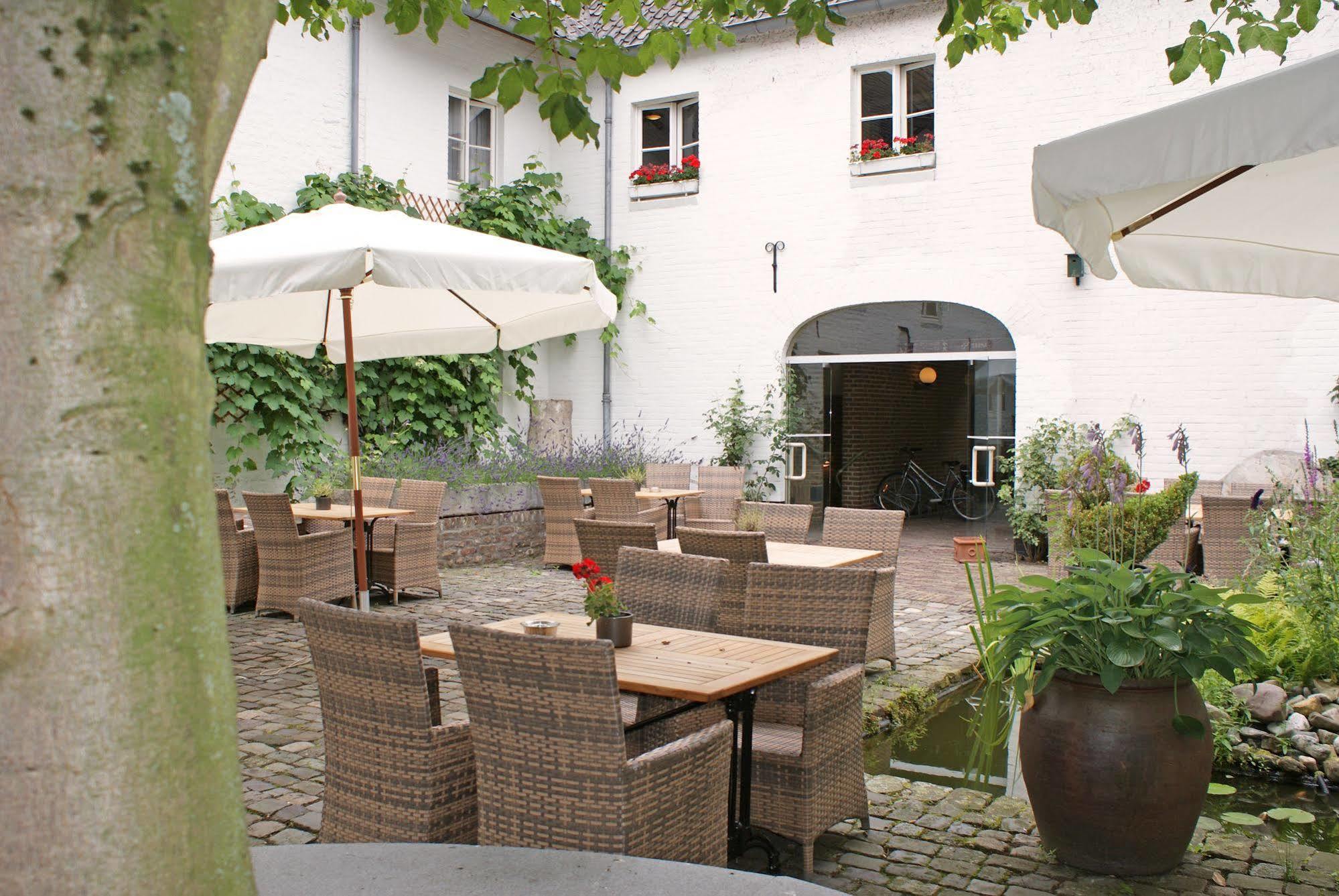 Fletcher Hotel-Restaurant Kasteel Erenstein Kerkrade Esterno foto